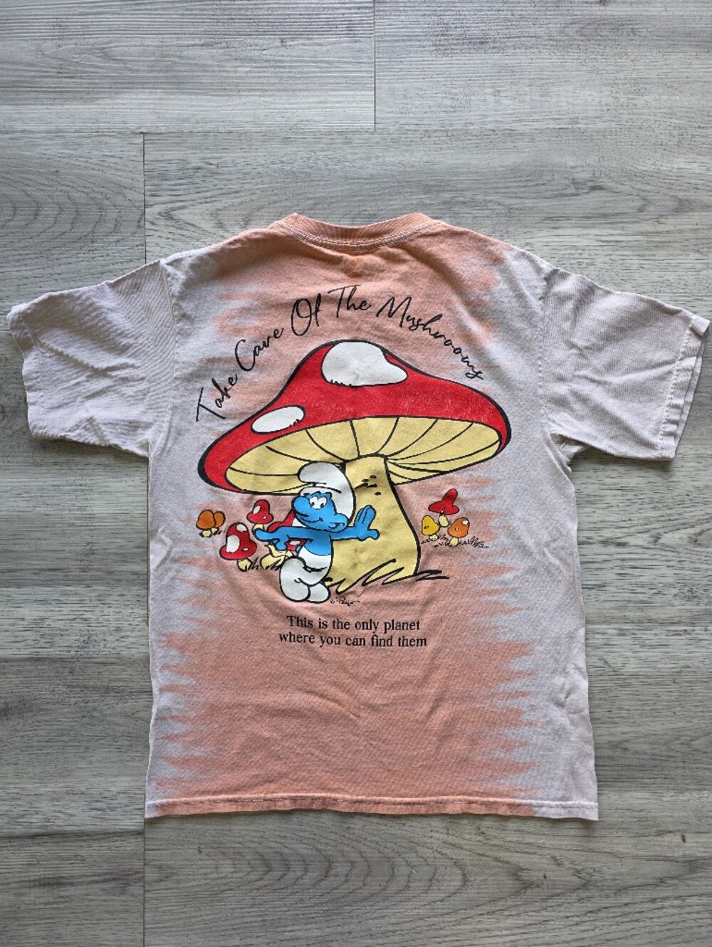 The Smurfs Mushroom Graphic Tee Medium